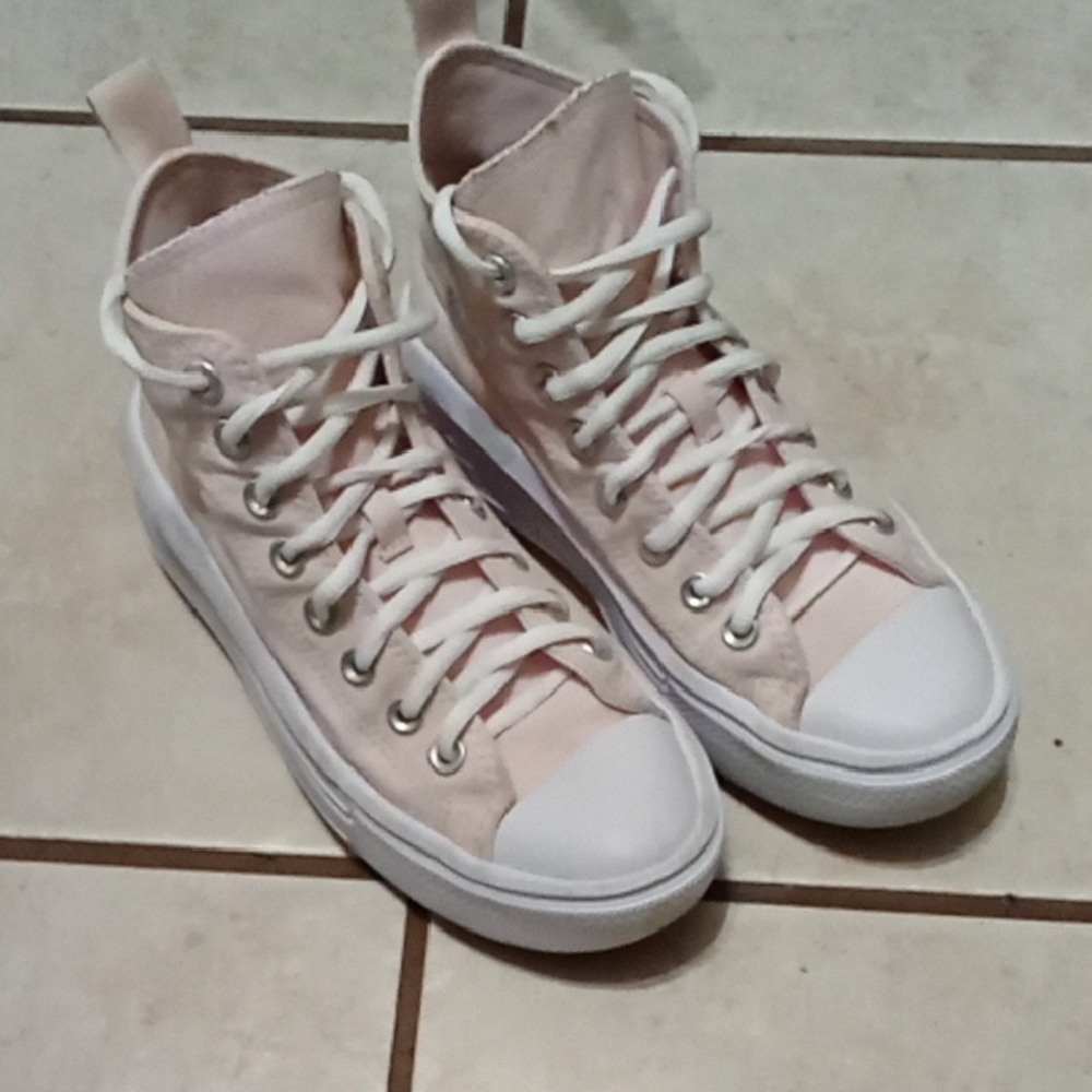 Converse Women's Pink High-Top Sneakers